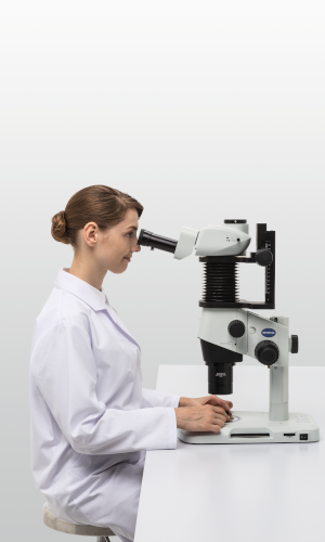 mikroskoper fra olympus og dino-lite til inspektion af emner i industrien